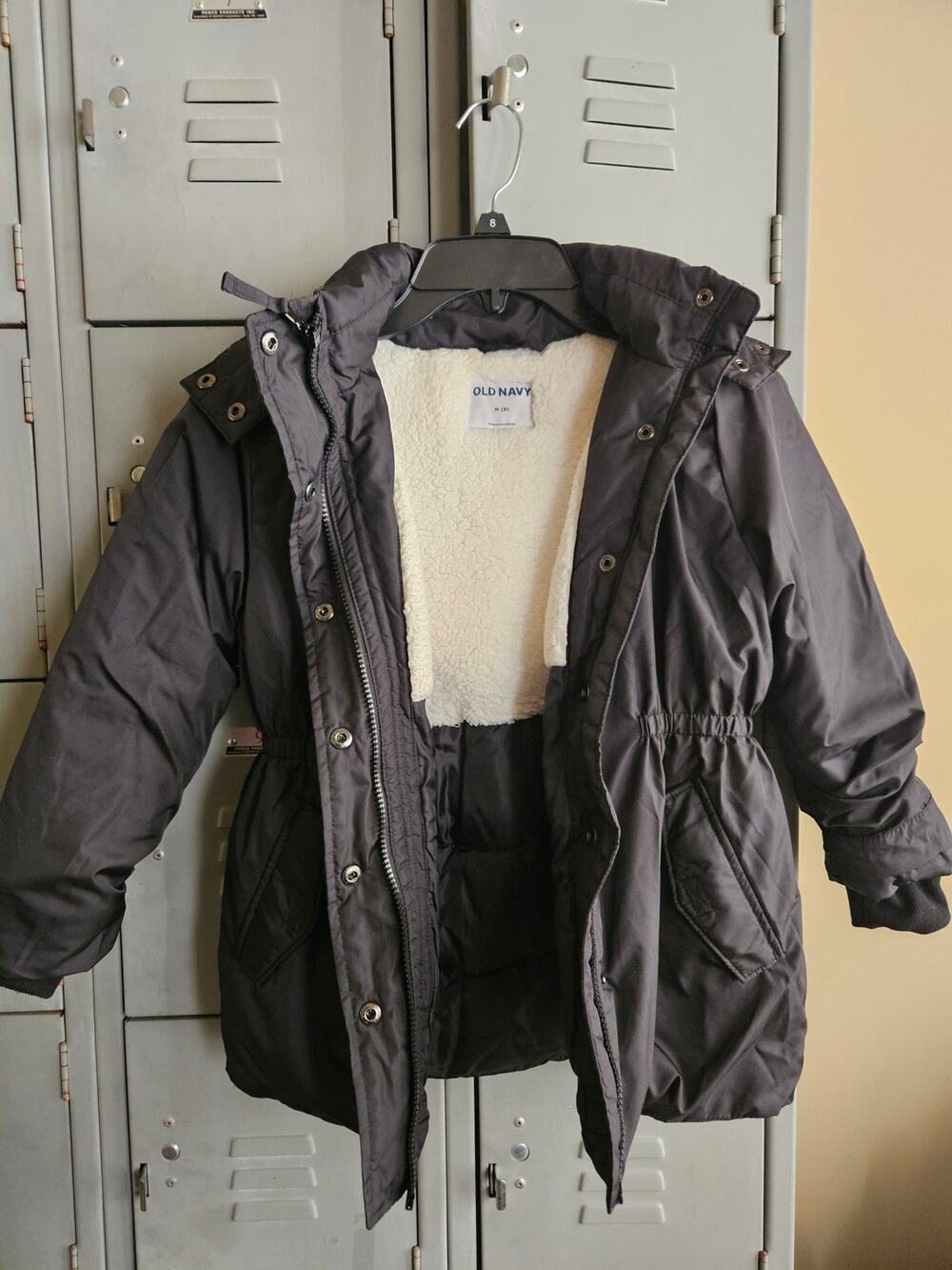 Old Navy young girls black hooded puffer coat parka size medium